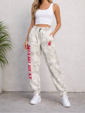 NBA MIAMI HEAT Gray Wash Tie Dye Youth Joggers Sweatpants Unisex Sz L EUC